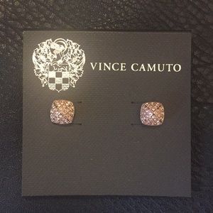 Vince Camuto stud earrings